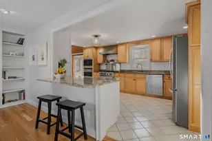 137 Yantic Ln, Norwich, CT 06360 - Photo 6