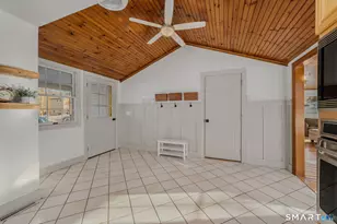 137 Yantic Ln, Norwich, CT 06360 - Photo 12