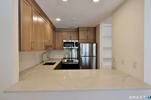 81 Courtland Ave, Stamford, CT 06902 - Photo 4