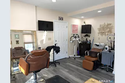 345 Main Street, Wallingford, CT 06492 - Photo 2