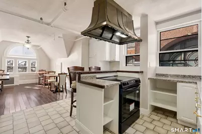 360 Farmington Avenue #8, Hartford, CT 06105 - Photo 4