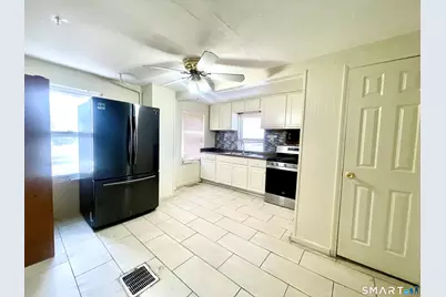 128 Franklin Street, Waterbury, CT 06706 - Photo 4