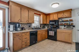 54 Fairlane Dr, New Britain, CT 06053 - Photo 8