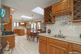 15 Wallace St, West Haven, CT 06516 - Photo 4