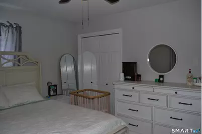 77 Thorniley Street, New Britain, CT 06051 - Photo 10