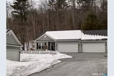 37 Stevens Boulevard #37, Thomaston, CT 06787 - Photo 2