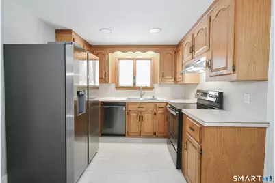 129 Valley View Drive, Meriden, CT 06450 - Photo 10