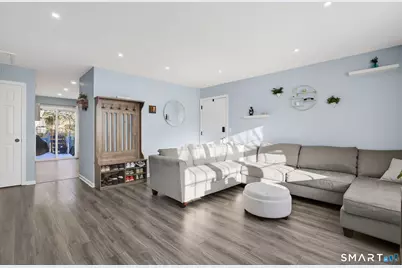 81 Founders Village #81, Clinton, CT 06413 - Photo 6