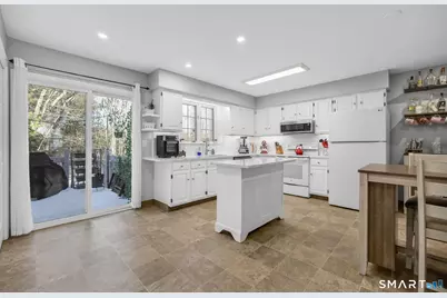 81 Founders Village #81, Clinton, CT 06413 - Photo 10