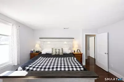 32 Parker Street, Enfield, CT 06082 - Photo 18