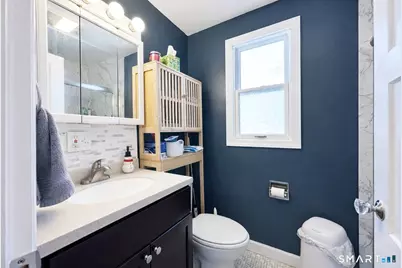 32 Parker Street, Enfield, CT 06082 - Photo 14