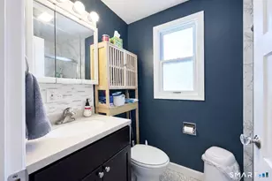 32 Parker St, Enfield, CT 06082 - Photo 14