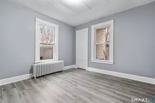 16 Plaza Ave, Waterbury, CT 06710 - Photo 18