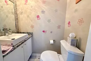 133 Clearview Ct, Derby, CT 06418 - Photo 8