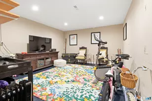 59 Brittania Dr, Danbury, CT 06811 - Photo 32