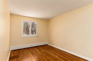 45 McKenna Dr, Middletown, CT 06457 - Photo 14