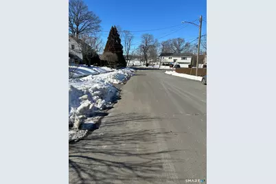 315 Seaside Avenue, Bridgeport, CT 06605 - Photo 4