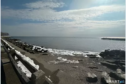 315 Seaside Avenue, Bridgeport, CT 06605 - Photo 26