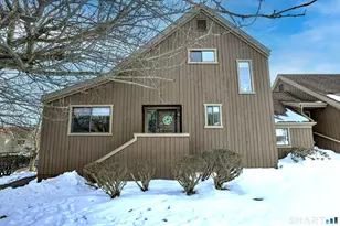 483 Commanche Ln, Stratford, CT 06614 - Photo 1