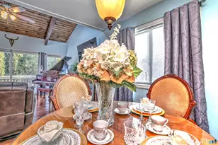 483 Commanche Ln, Stratford, CT 06614 - Photo 12