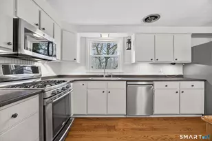 185 Ingham Hill Rd, Old Saybrook, CT 06475 - Photo 12