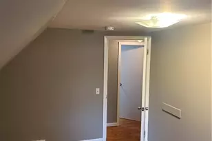 26 Mt Pleasant St, Derby, CT 06418 - Photo 8