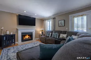 237 Blueberry Ln, Branford, CT 06405 - Photo 12