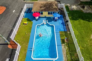 34 Pleasant St, Plainfield, CT 06374 - Photo 18