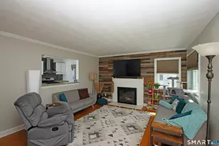 37 Frederick St, New Haven, CT 06515 - Photo 4