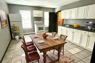 7 Market Ln, Thompson, CT 23677 - Photo 4