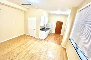135 W Main St, Waterbury, CT 06702 - Photo 2