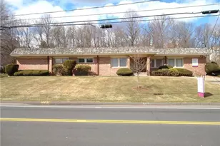 320 New Britain Rd, Berlin, CT 06037 - Photo 2