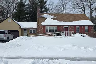 29 Eastgate Ln, Enfield, CT 06082 - Photo 2