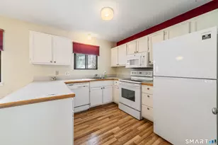 972 Heritage Vlg, Southbury, CT 06488 - Photo 8