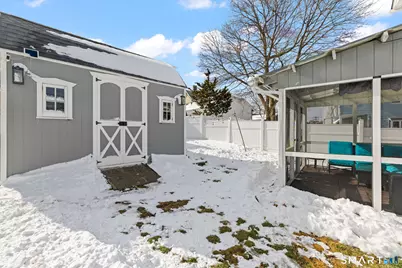 30 Burritt Avenue, Norwalk, CT 06854 - Photo 34