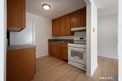 1A Bostwick Arms #1A, New Milford, CT 06776 - Photo 4