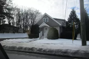 256 Seaside Ave, Milford, CT 06460 - Photo 2