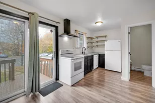 220 Blakeslee St, Bristol, CT 06010 - Photo 10