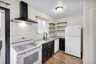 220 Blakeslee St, Bristol, CT 06010 - Photo 6