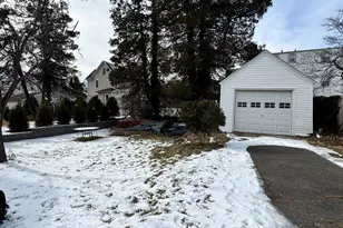 103 Wyoming St, Stratford, CT 06614 - Photo 18