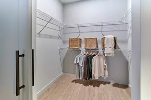 [Address not provided], New Haven, CT 06511 - Photo 8