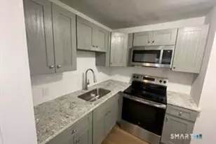 33 Main St, Essex, CT 06442 - Photo 2