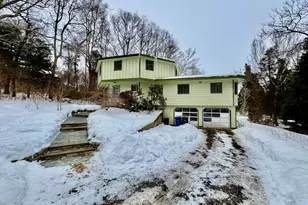 25 Coachman Pike, Ledyard, CT 06339 - Photo 2