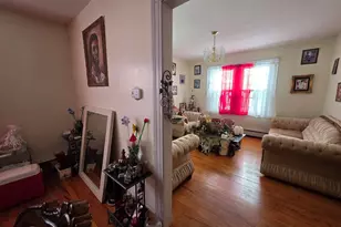 27 Addison St, Hartford, CT 06120 - Photo 16