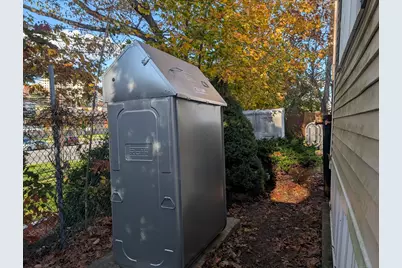 12 Horseshoe Drive, Shelton, CT 06484 - Photo 6