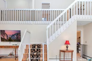 8 Lomartra Ln, Branford, CT 06405 - Photo 20