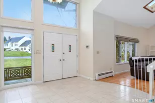 8 Lomartra Ln, Branford, CT 06405 - Photo 14