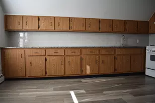 11 Manhattan Ave, Bridgeport, CT 06606 - Photo 4