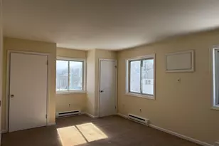 4 Merrimac St, Danbury, CT 06810 - Photo 8