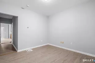 303 Poplar St, Bridgeport, CT 06605 - Photo 8